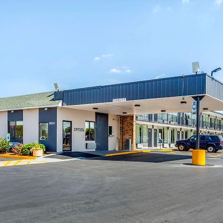 エコノ ロッジ Shorewood エクステリア 写真